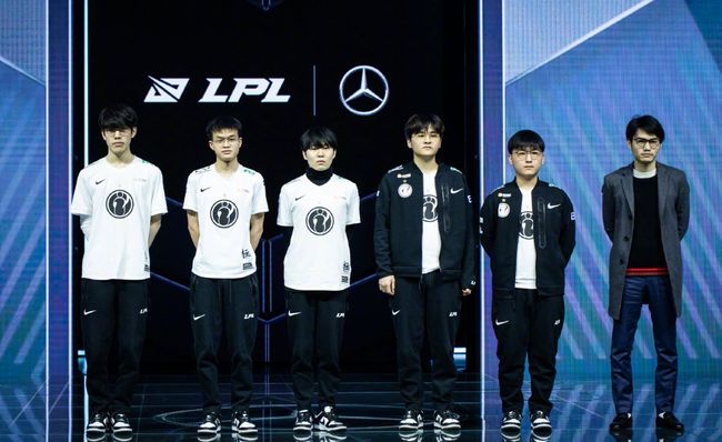 时而有阵风 时而有阵风