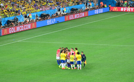 因球员续约 因球员续约